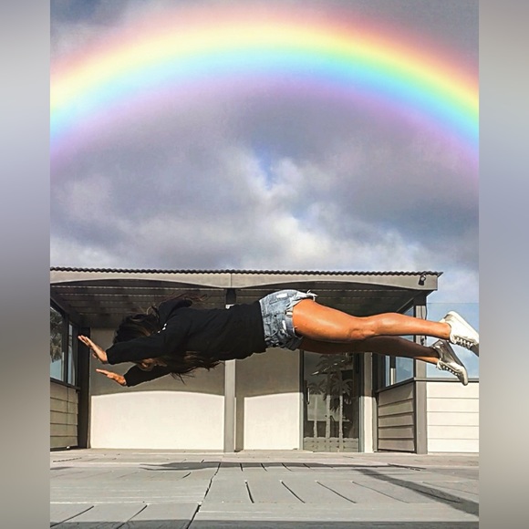 Nidhal is LIVE!!! LET’S SHOP 🛍️ - Picture 16 of 16